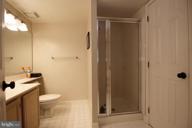 Building Photo - 1200 Braddock Pl