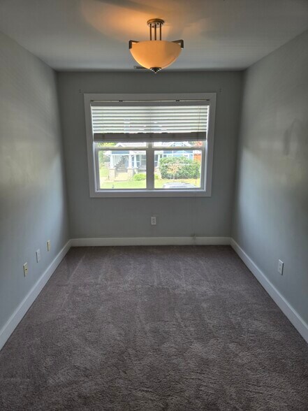 Building Photo - 855 Beth Dr