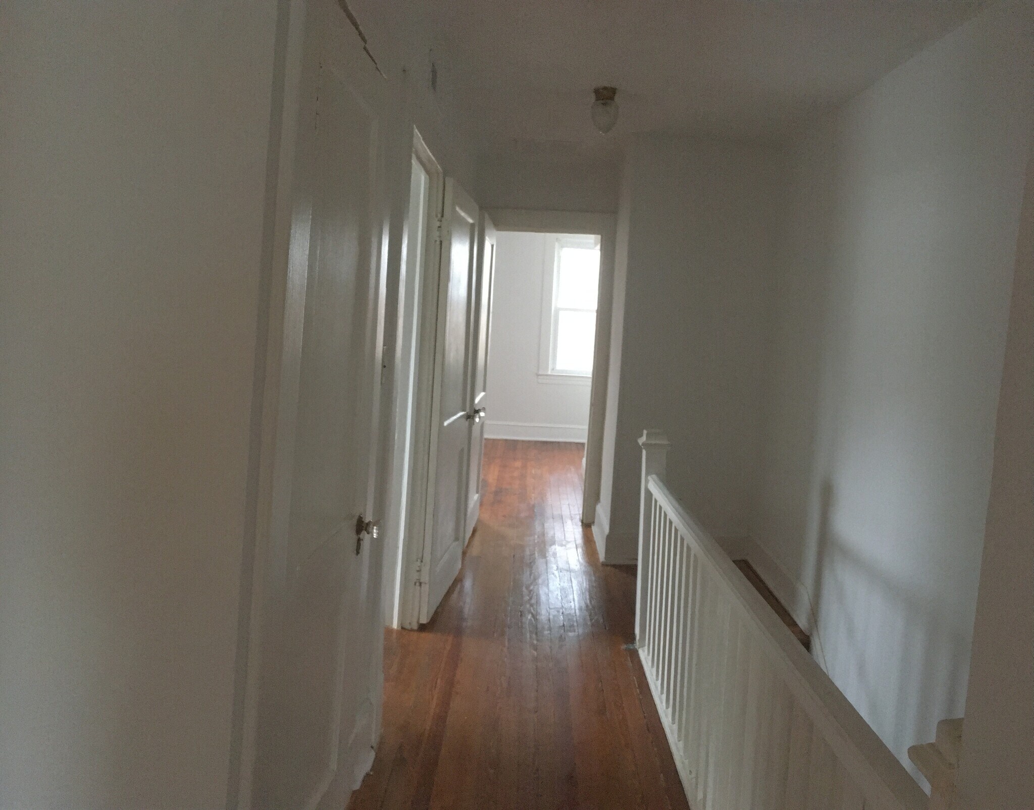 Building Photo - 2904 Chesley Ave