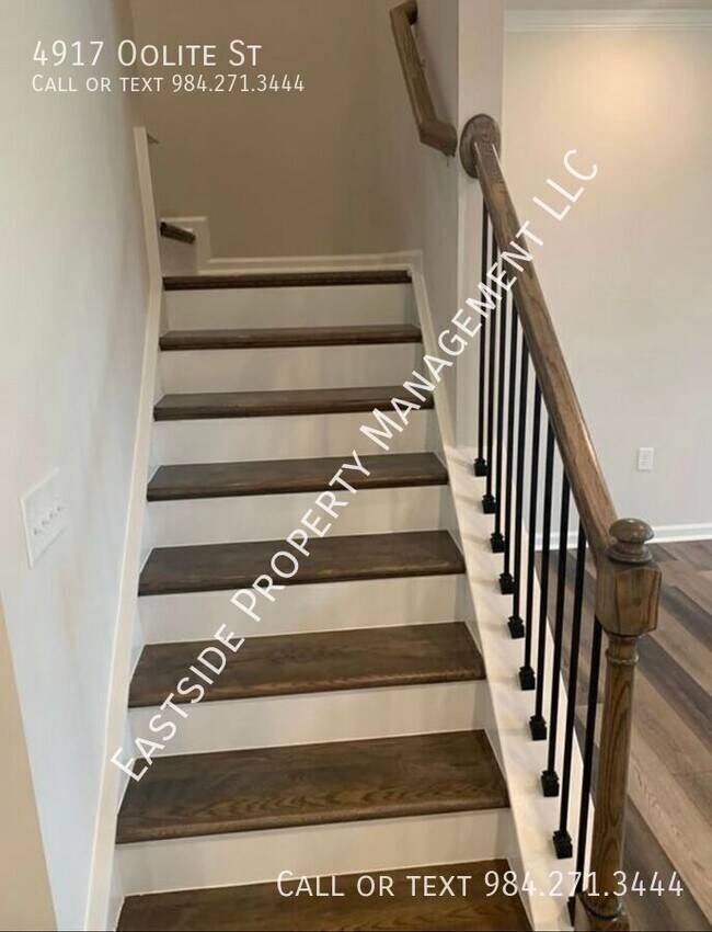 Building Photo - 4917 Oolite St
