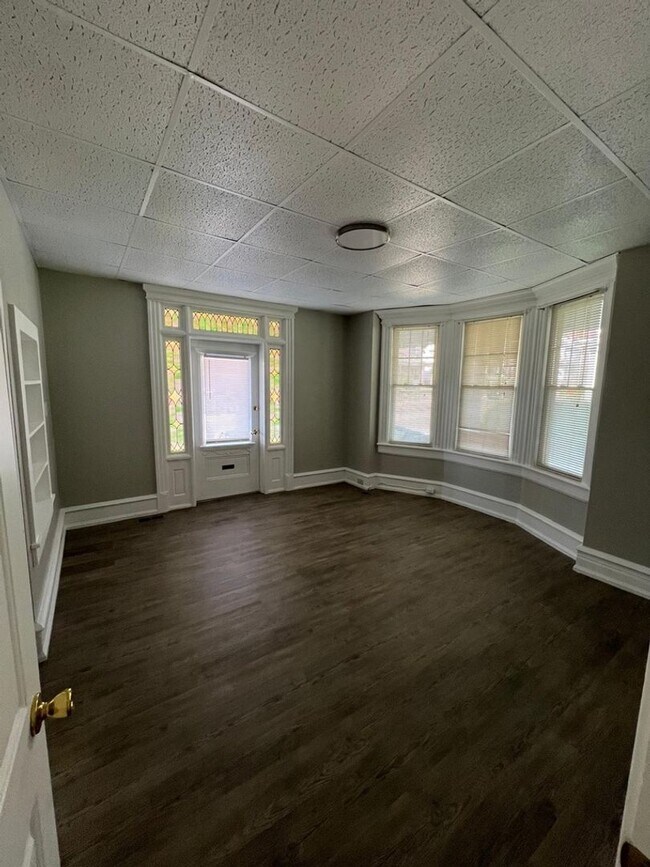 Building Photo - 4216 W Penn Ave