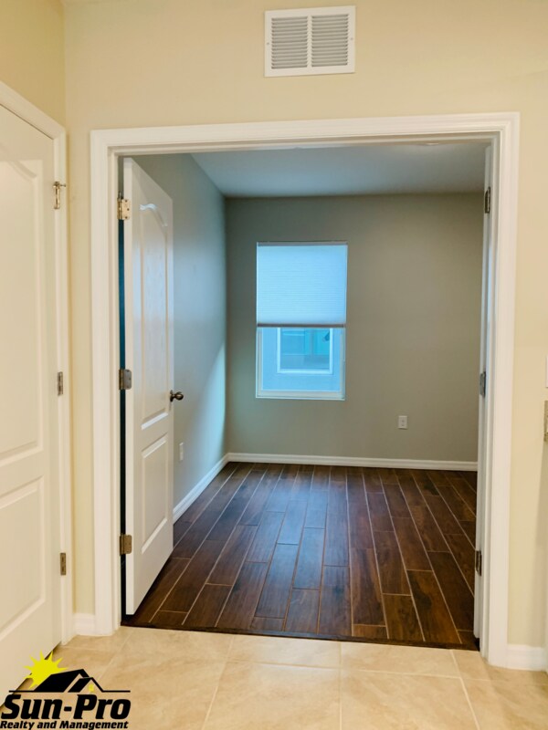 Building Photo - 311 Caryota Ct