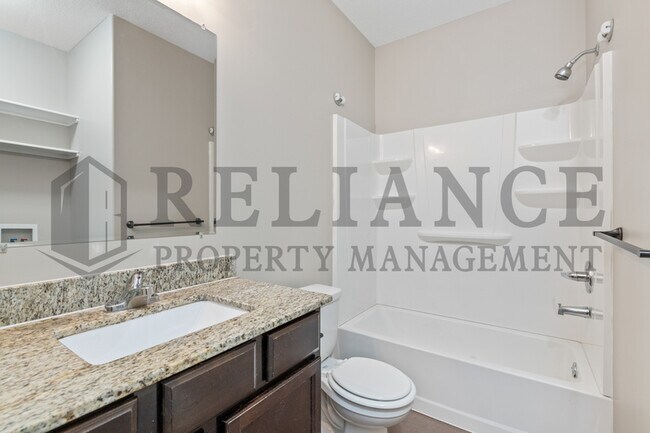 Building Photo - 3411 E Aster St