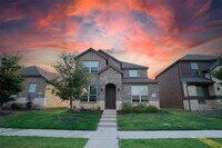 Building Photo - 2713 Franklin Dr