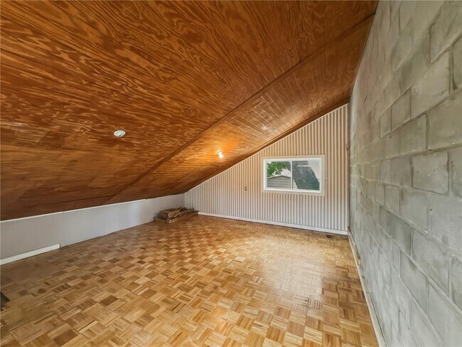 Building Photo - 211 E 131st Ave