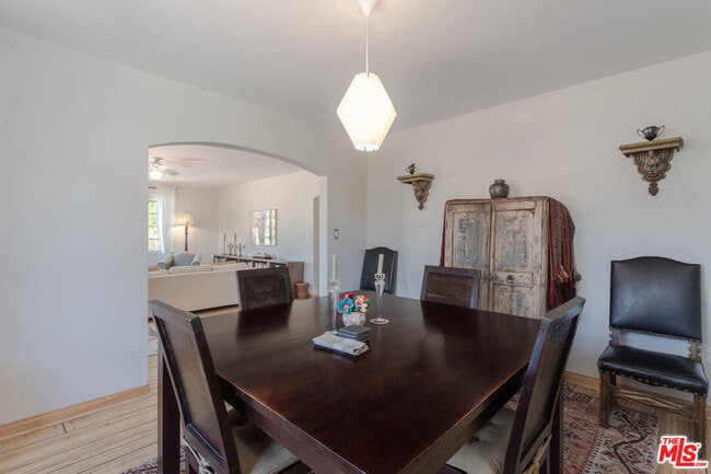 Building Photo - 10959 Strathmore Dr