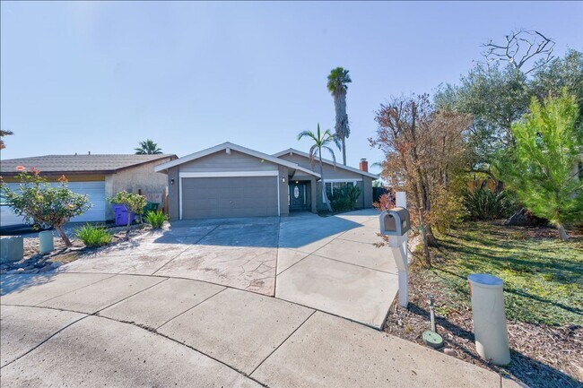 Building Photo - 11370 Travis Pl