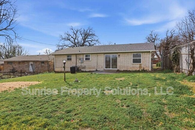 Building Photo - 644 Hunters Hill Rd