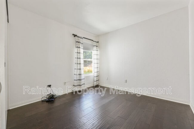 Building Photo - 1731 Rogue Isle Ct