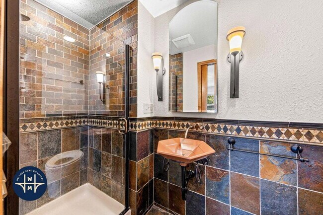 Building Photo - 15685 Brojan Dr