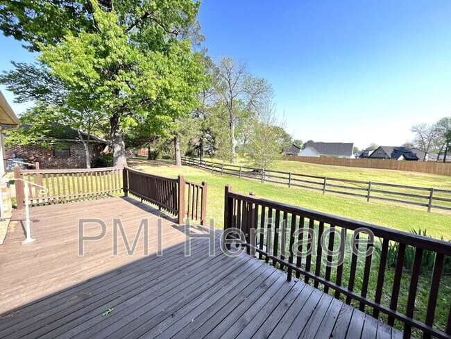 Building Photo - 3101 Brooken Hill Dr