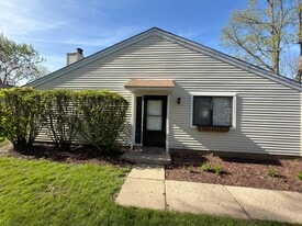 Building Photo - 1326 N Shadow Lake Ter