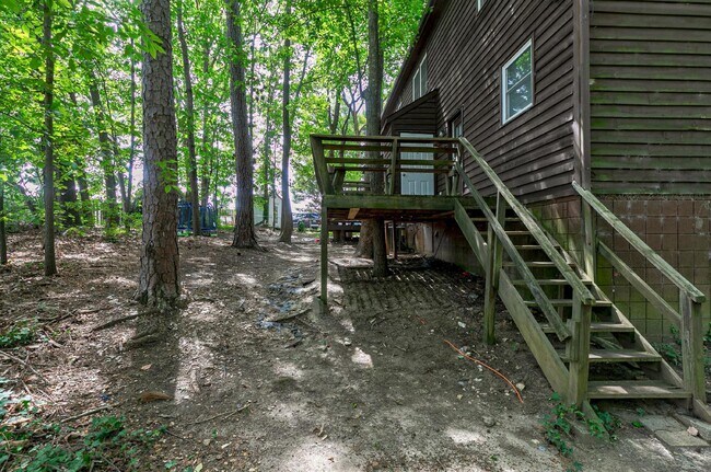 Building Photo - 121 Noel Ann Ct