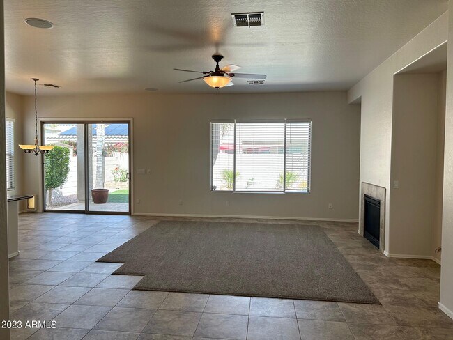 Building Photo - 3416 W Leisure Ln