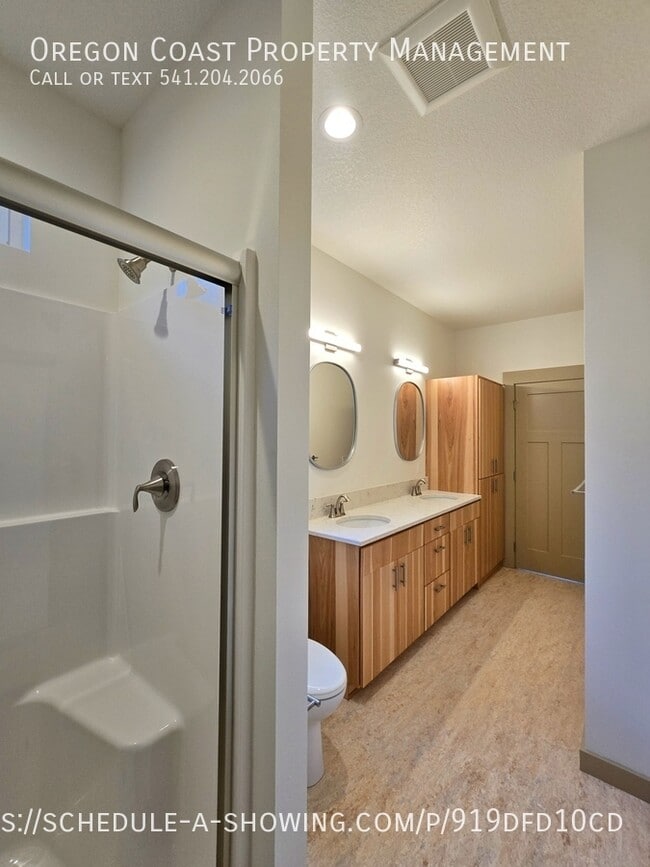 Building Photo - 471 Overlook Dr