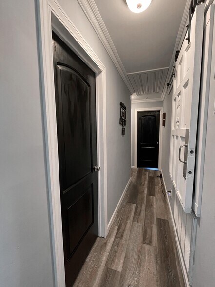 Building Photo - 5 big oak road