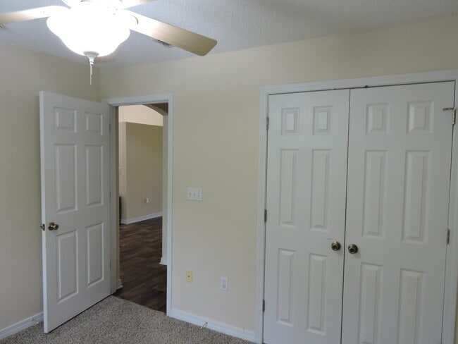 Building Photo - 178 Cabana Way