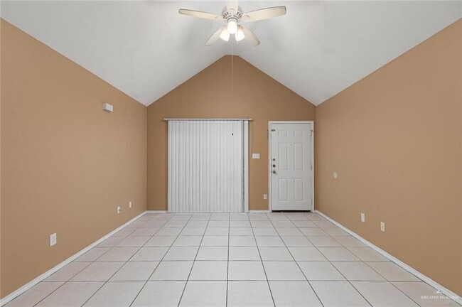 Building Photo - 11 Ringold Cir