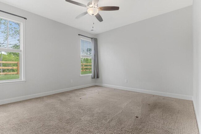 Building Photo - 2319 Davenport Ct