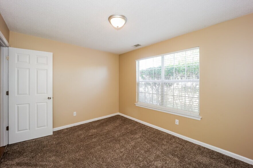 Building Photo - 3765 Crowned Eagle Way