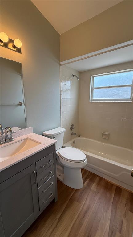 Building Photo - 310 Sunvista Ct