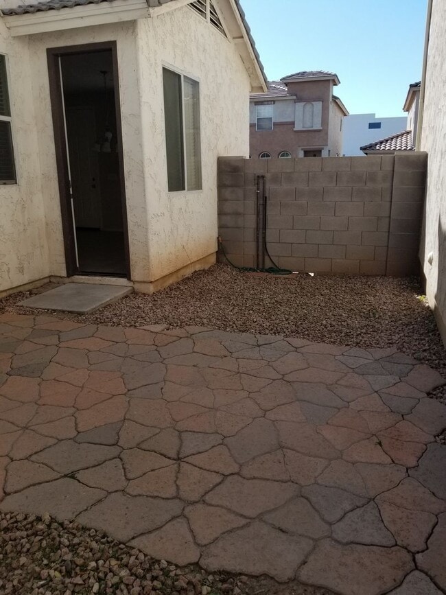 Building Photo - Spacious 3BD Home Near Downtown Phoenix & Major Freeways