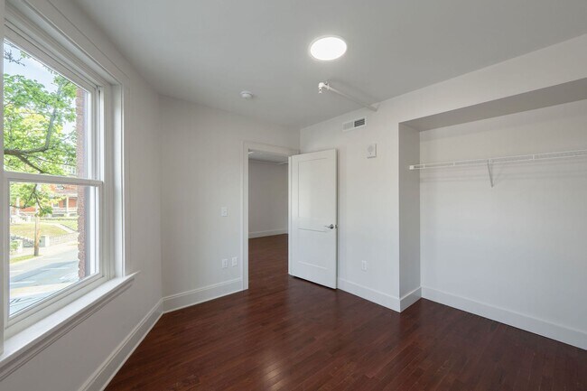 Building Photo - Coming Soon: 2BR Apartment – ETA 10/1/25