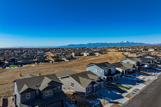 Building Photo - $2700 - 4BR/3.5BA Brand New House in Merid...