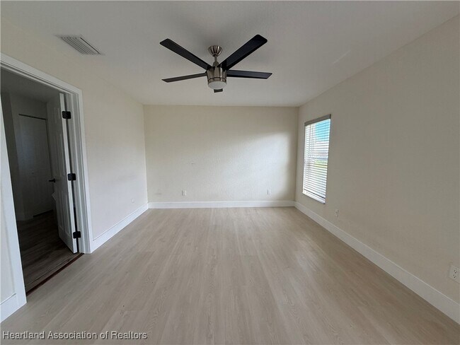 Building Photo - 91 Hellcat Ct NW