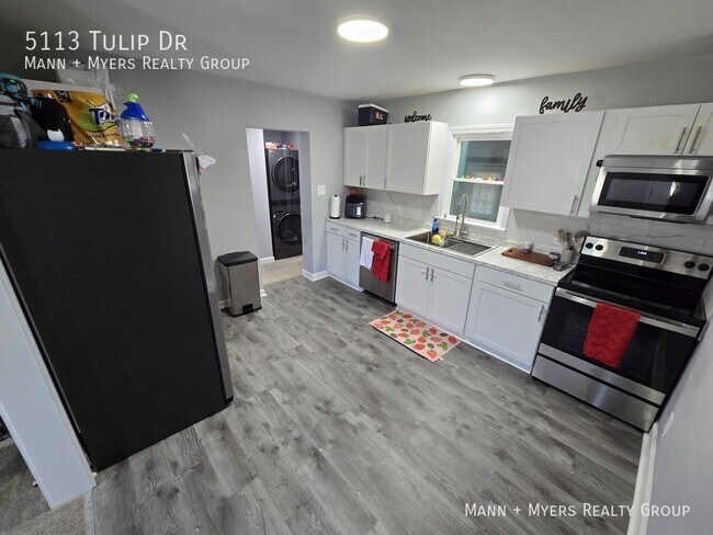 Building Photo - 5113 Tulip Dr