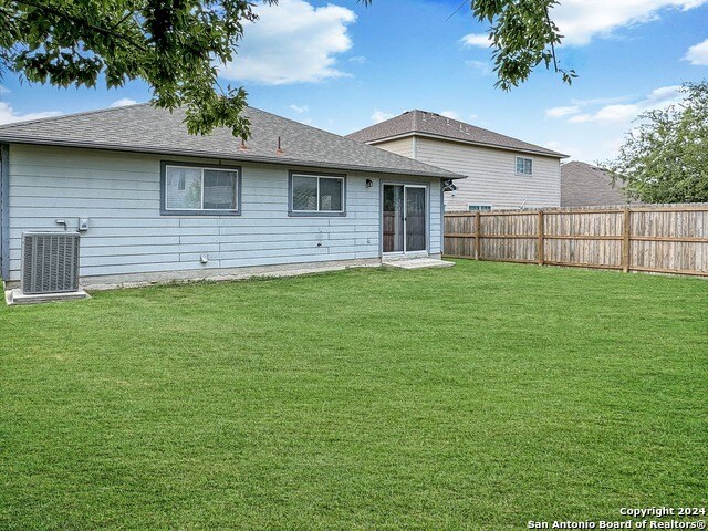 Building Photo - 9042 Camino Rey