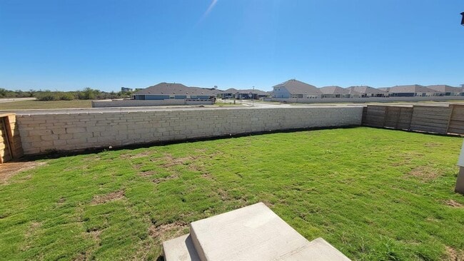 Building Photo - 300 Dreyer