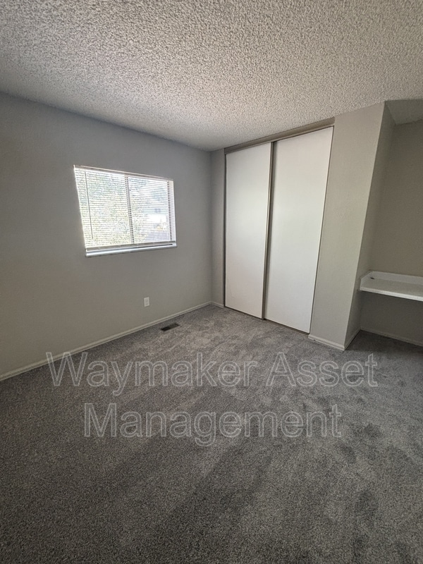 Building Photo - 6625 Snowbird Dr
