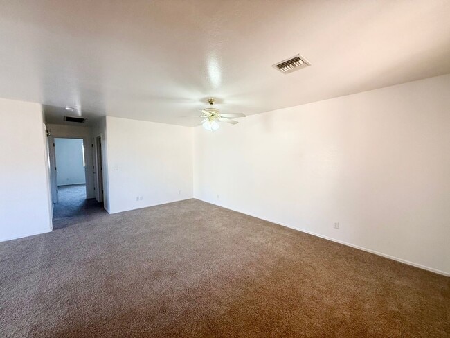 Building Photo - 4461 N Moccasin Cir