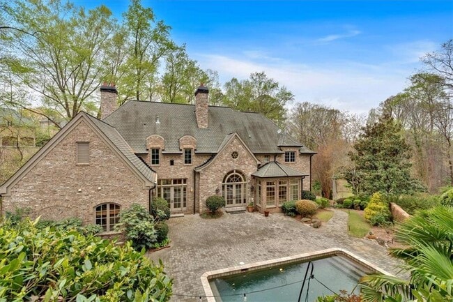 Building Photo - 115 Mount Paran Ridge