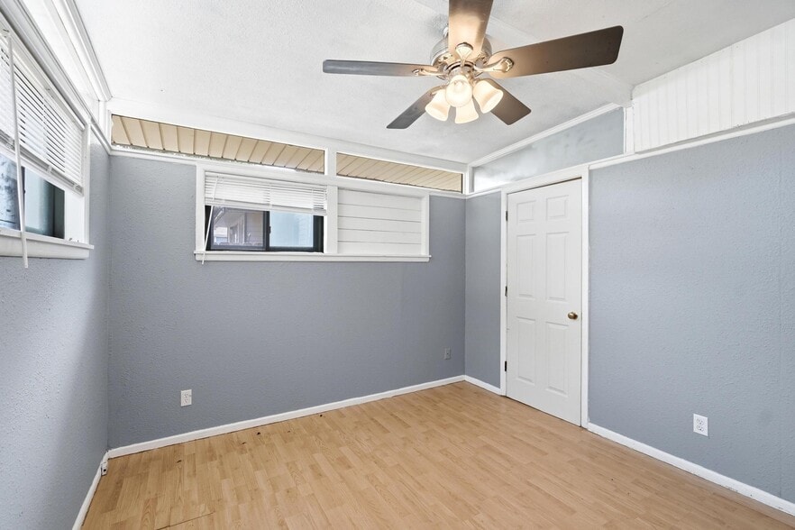 Building Photo - 1317 Peach St