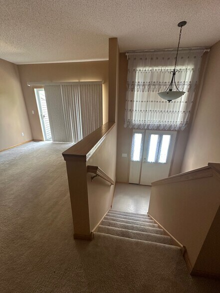 Building Photo - 14644 Sumter Ave