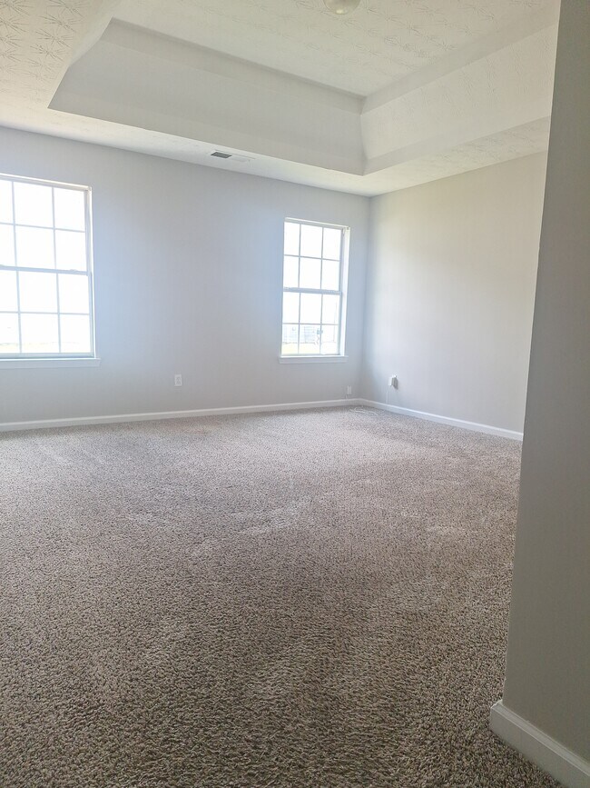 Building Photo - 5646 One Lake Way