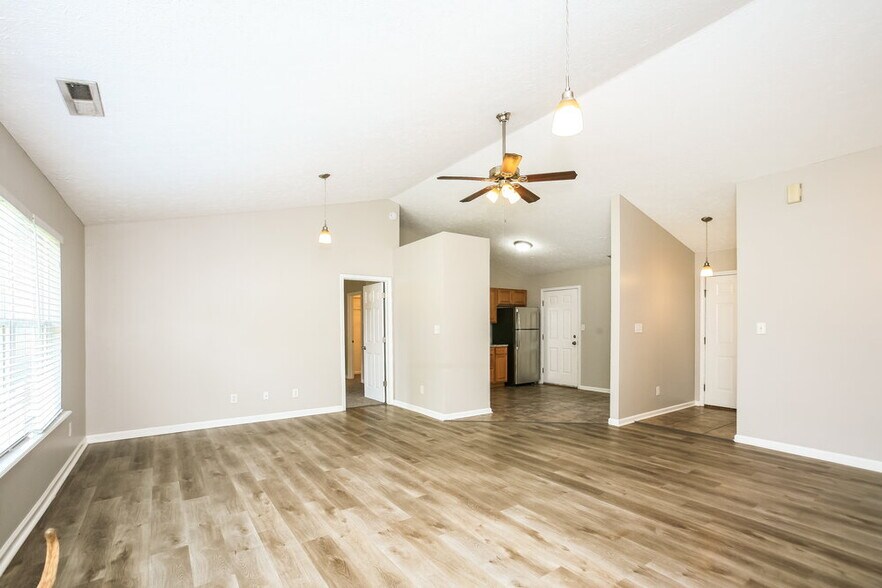Building Photo - 5426 Claybrooke Dr