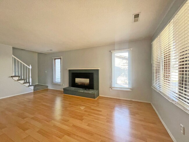 Building Photo - Newly Remodeled 3 Bedroom 2-Story Townhome...