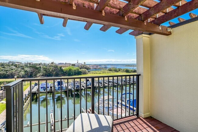 Building Photo - 120 Sunset Harbor Way