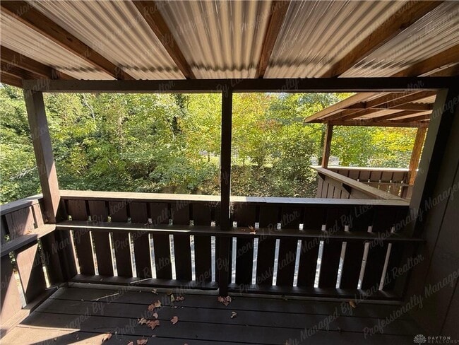 Building Photo - 2154 Willowgrove Ave