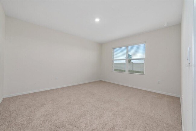 Building Photo - 804 Silver Palm Dr