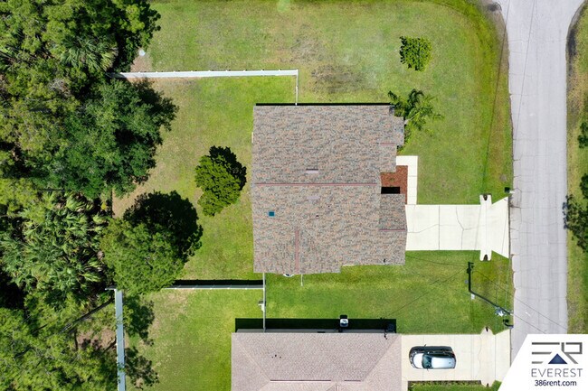 Building Photo - 25 Rainbrook Dr