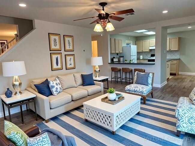 Primary Photo - 88 Elm Hill Ct