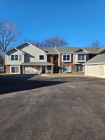 Building Photo - 130 Teton Ln