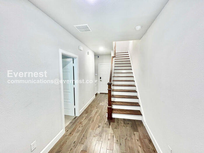 Building Photo - 4227 Boyer Pl