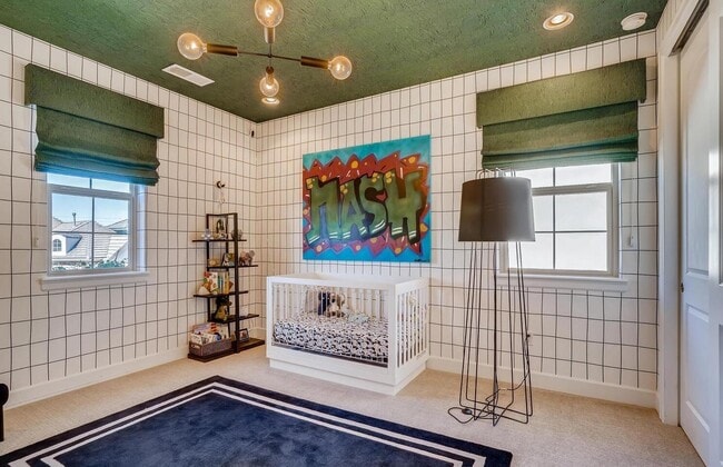 Building Photo - Executive & Modern 5BR/4BA Luxury Home. MO...