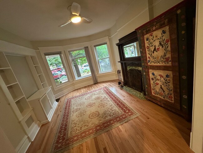 Building Photo - 1014 Spruce St