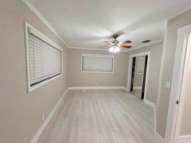 Building Photo - 1520 N 25th Ave